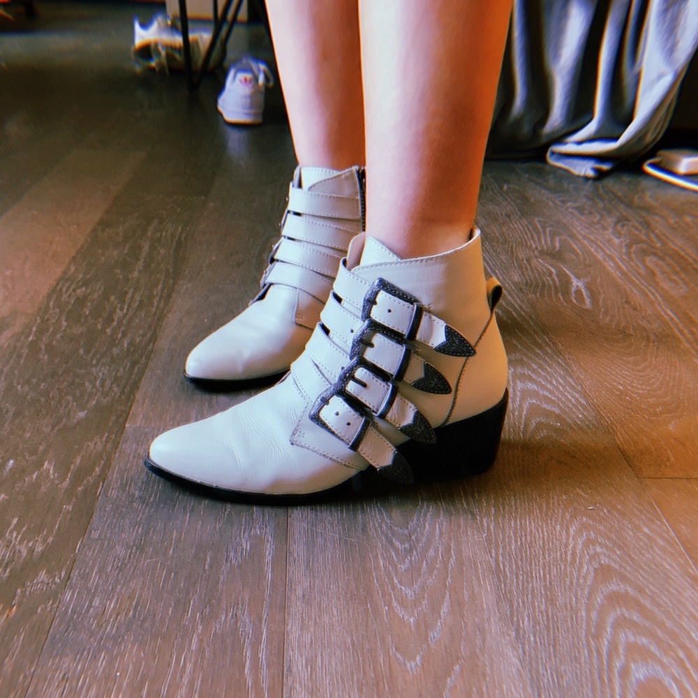 Aldo | White Western Buckle Booties